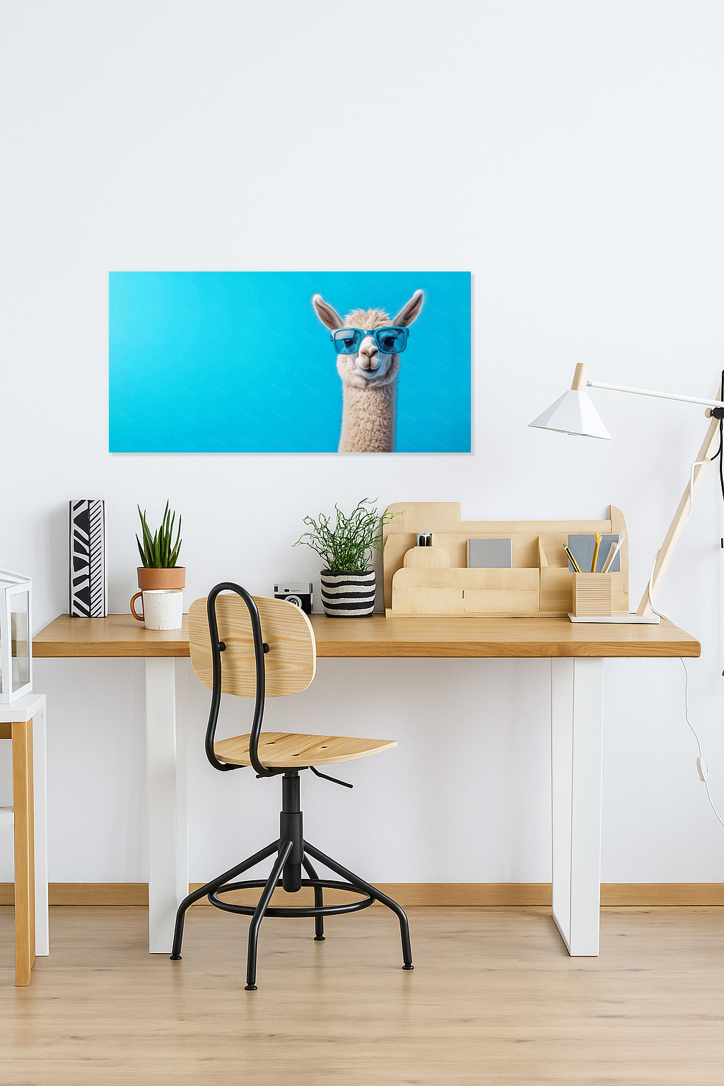 Coole lama met zonnebril