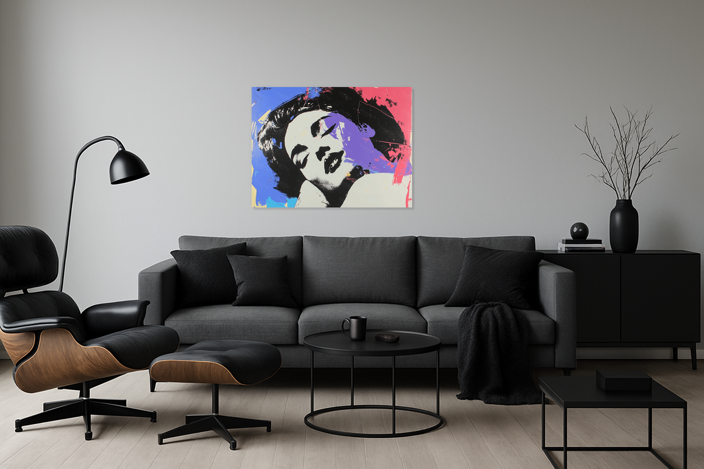 Dromerige Vrouw in Popart Stijl